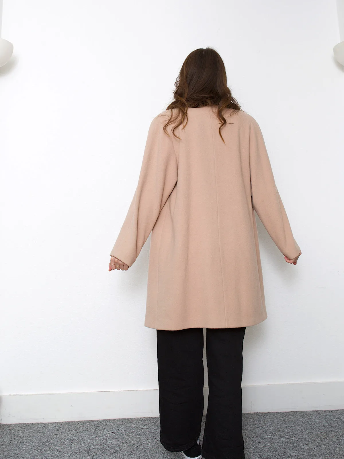 Beige mixed wool & cashmere winter coat leopard collar
