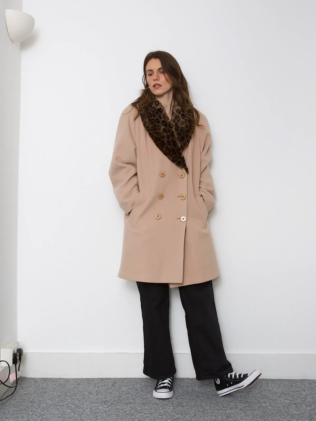Beige mixed wool & cashmere winter coat leopard collar