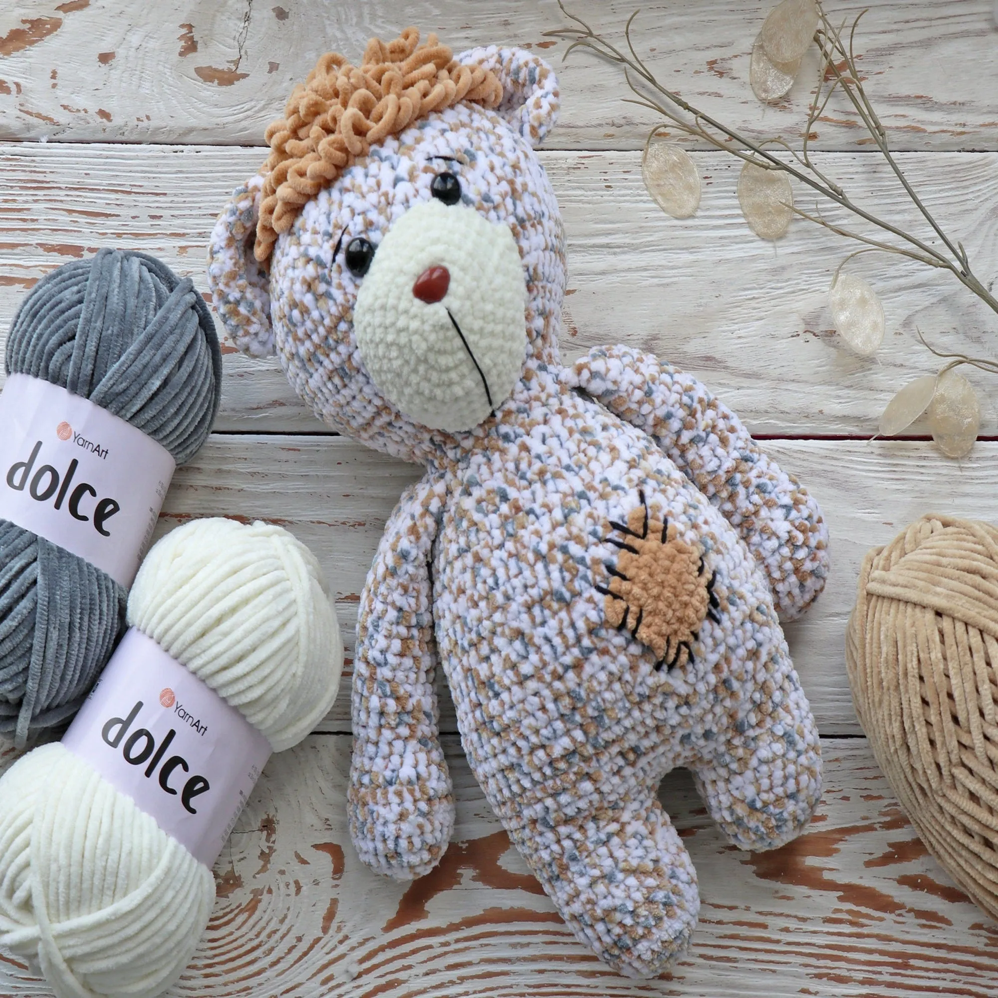 Crochet Teddy Bear pattern, US standard terms, Skill level beginner