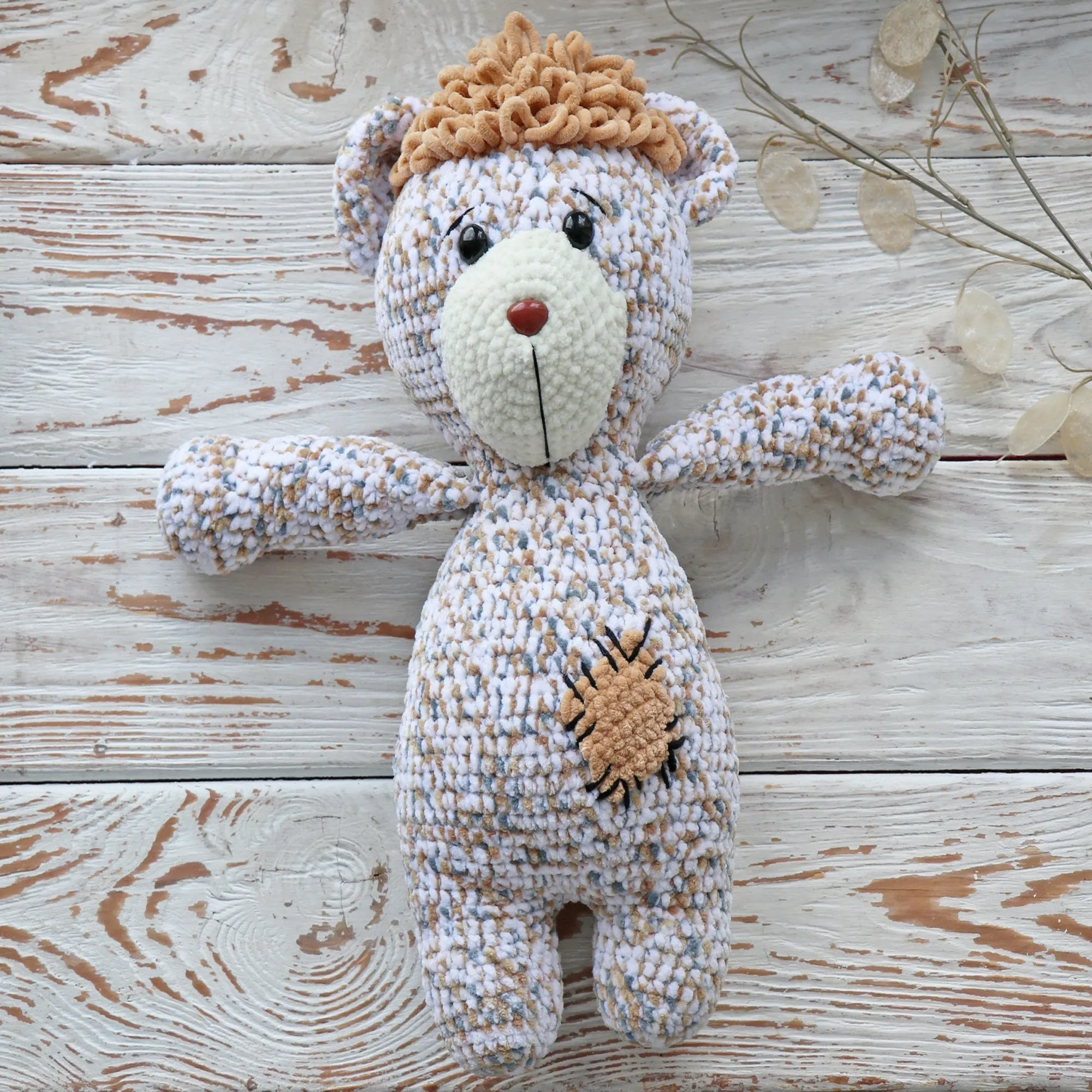 Crochet Teddy Bear pattern, US standard terms, Skill level beginner