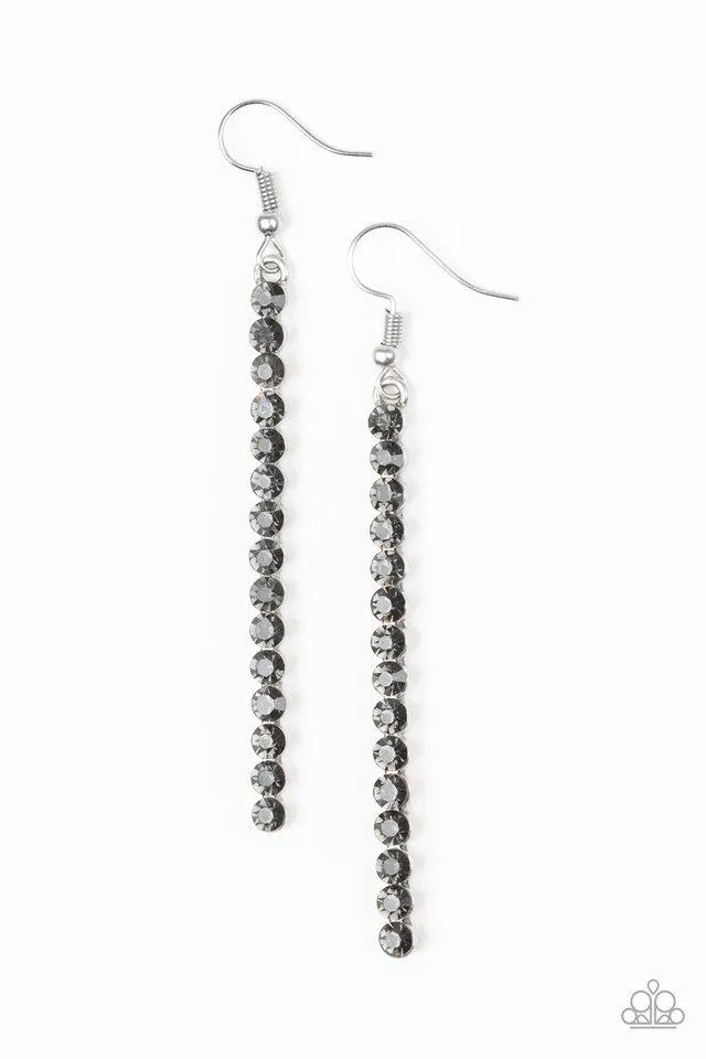 Paparazzi Earring ~ Grunge Meets Glamour - Black