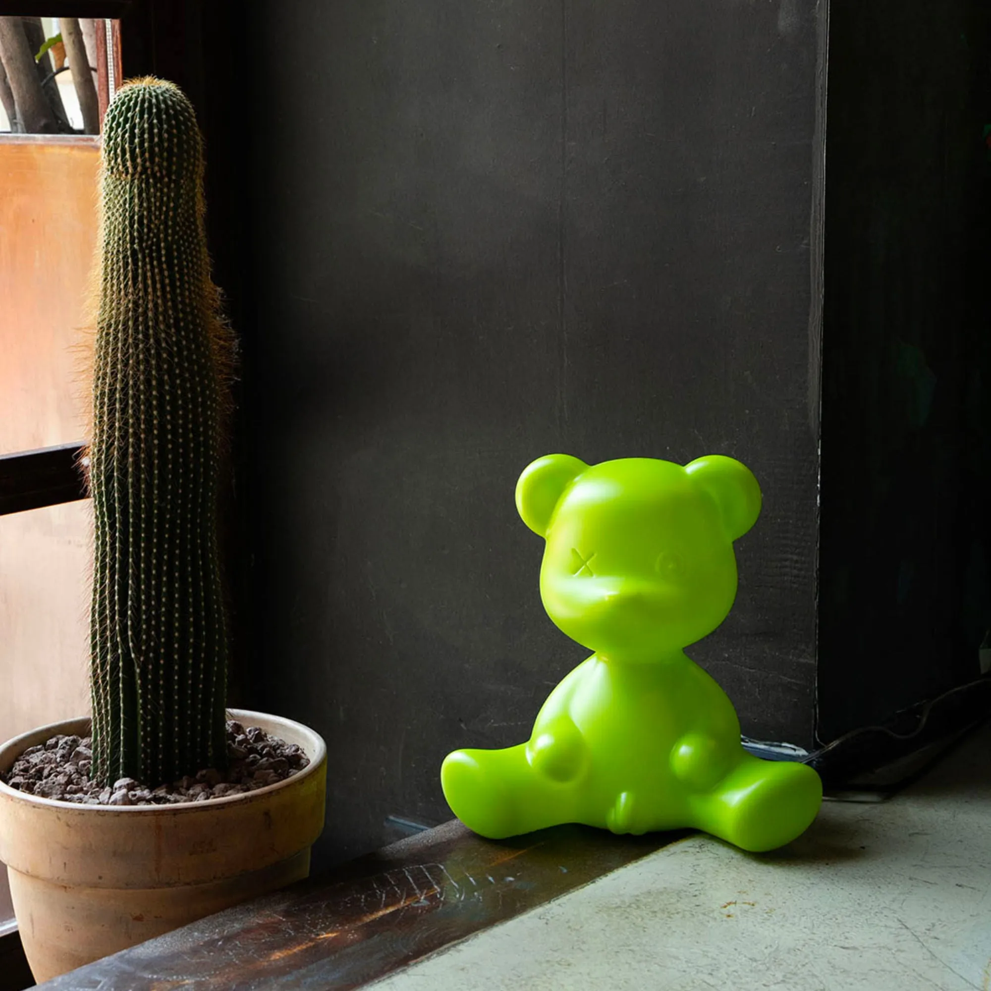 Qeeboo Teddy Boy table lamp , Light Green