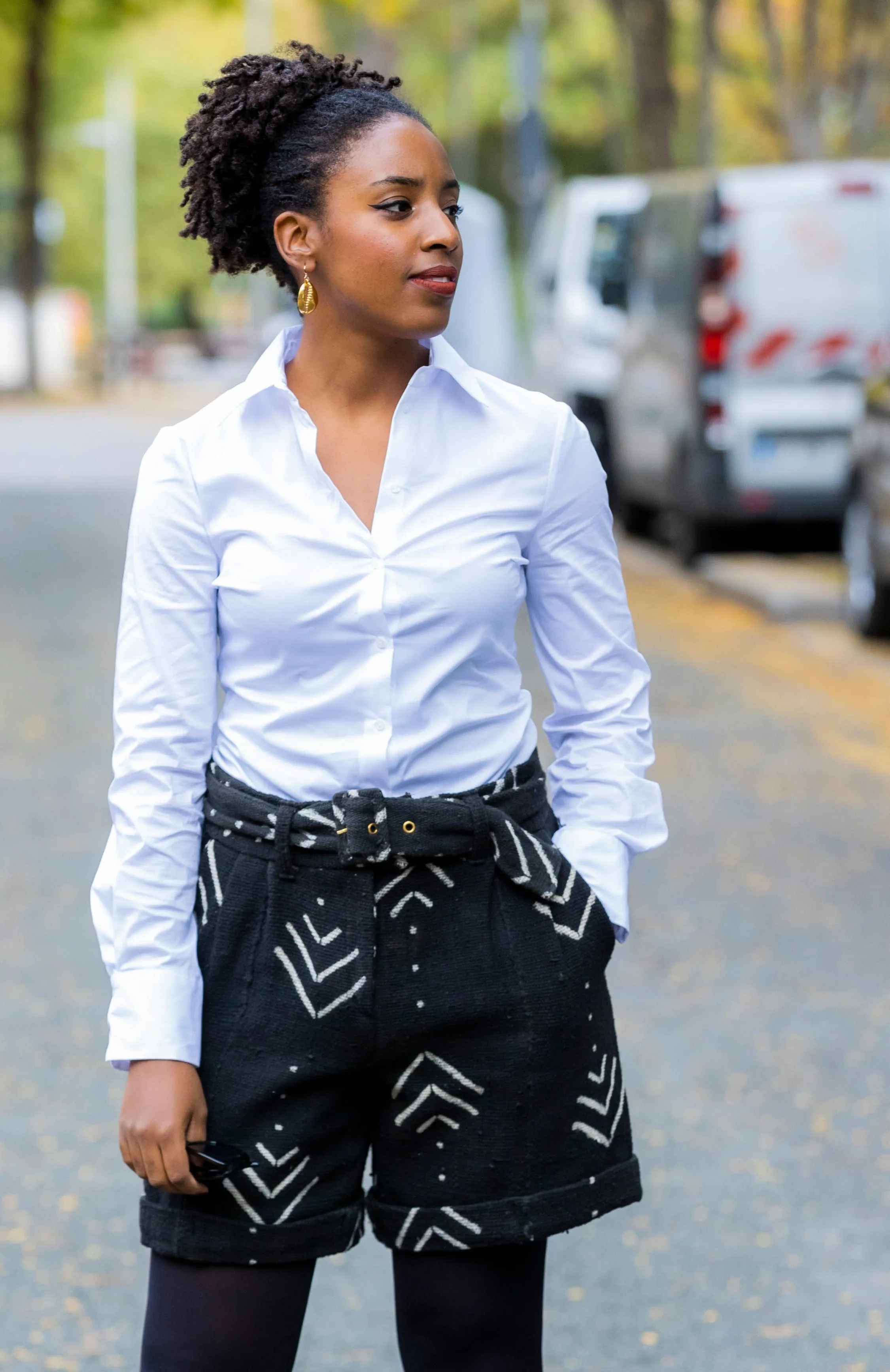 Short Femme de la Collection "Kaarta" High Waist en Bogolan Tissé du Mali : Élégance Traditionnelle