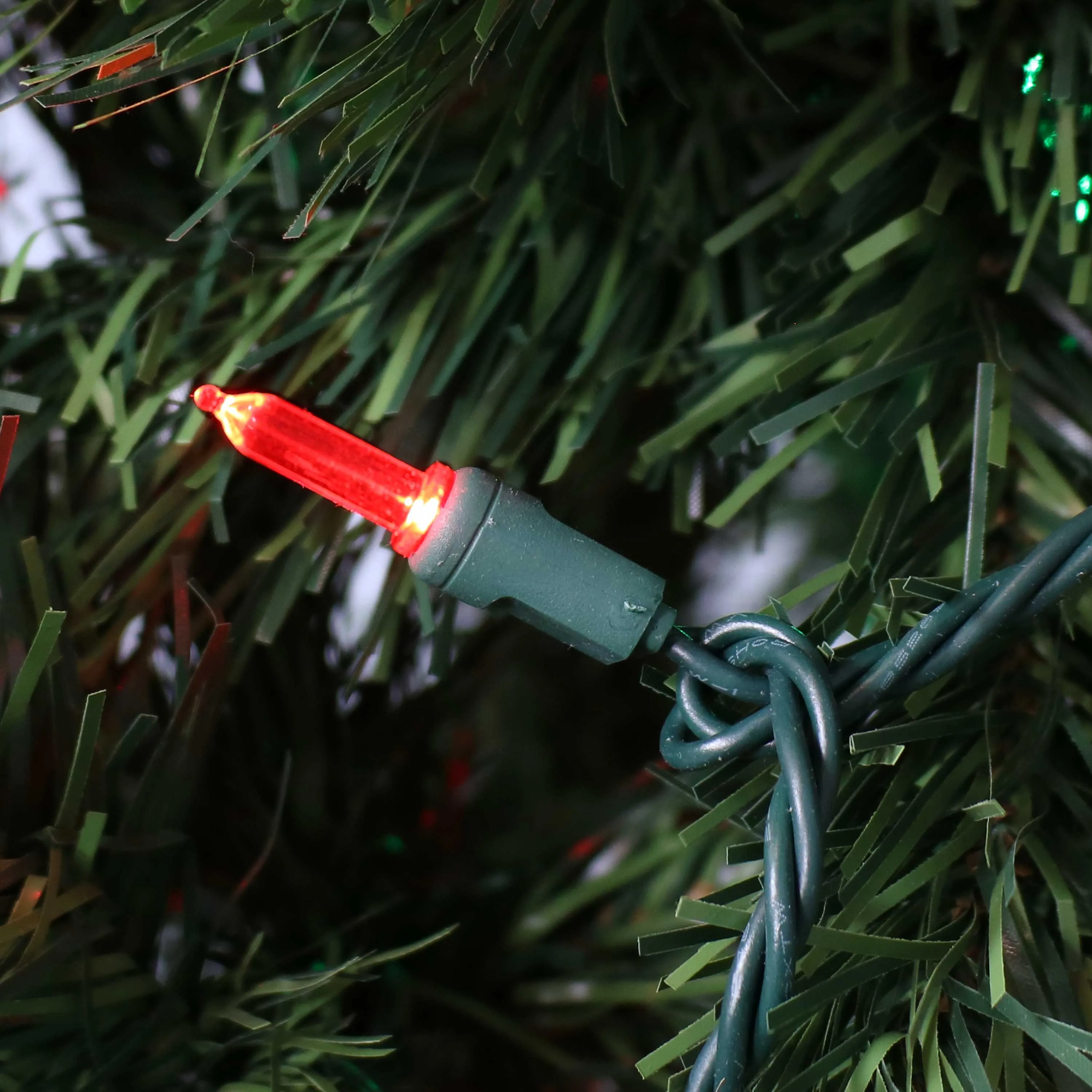 Sunnydaze 70-Count M6 Smooth LED Christmas Tree String Lights