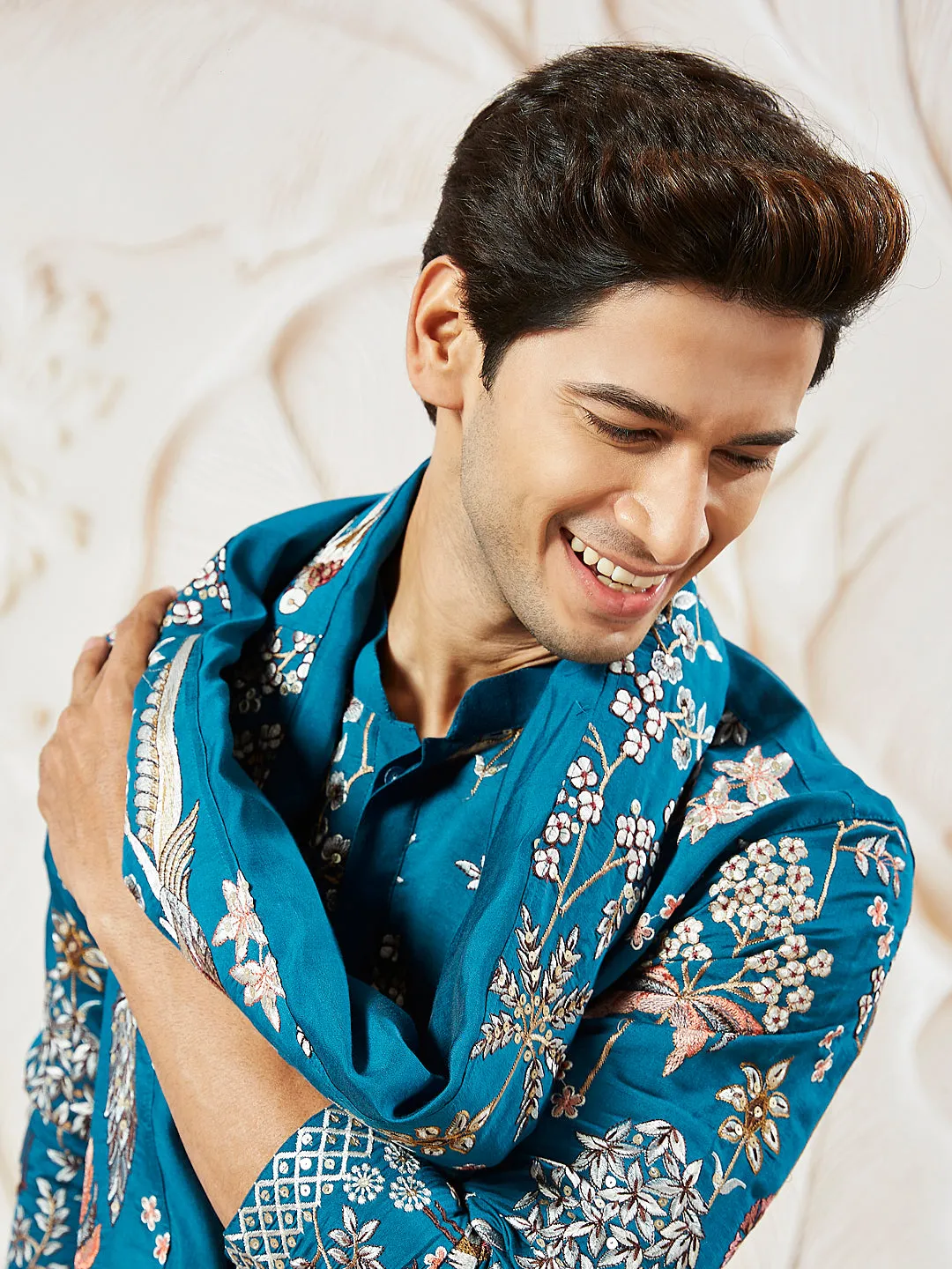 VASTRAMAY Men's Turquoise Silk Blend  Kurta Pyjama And Dupatta Set